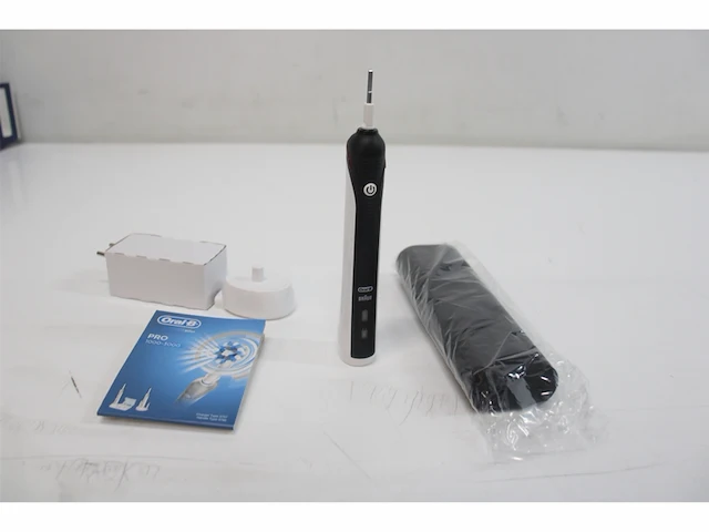 Oral b pro 2 2500 elektrische tandenborstel zwart - afbeelding 5 van  5