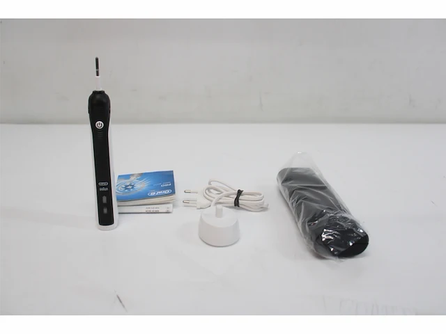 Oral b pro 2 2500 elektrische tandenborstel zwart - afbeelding 3 van  3