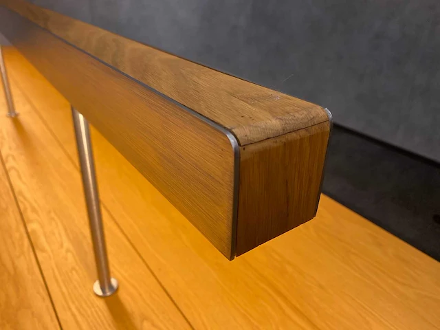 Orangebox/ twinform - leestafel opstelling met vloerkleed - afbeelding 30 van  52