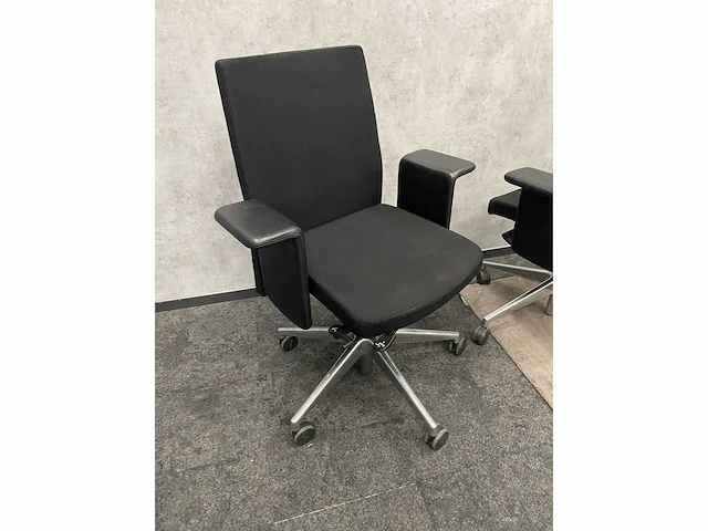 Orangebox/ twinform - leestafel opstelling met vloerkleed - afbeelding 46 van  52