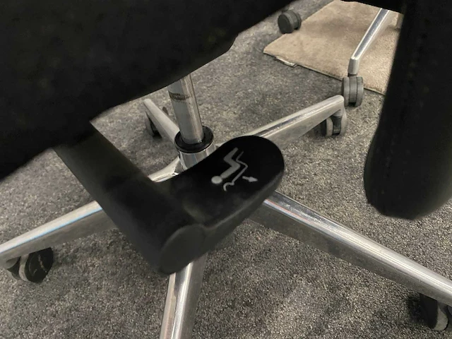 Orangebox/ twinform - leestafel opstelling met vloerkleed - afbeelding 51 van  52