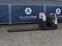 Orderpicker crown gpc3040 elektrisch 2000kg - afbeelding 1 van  1