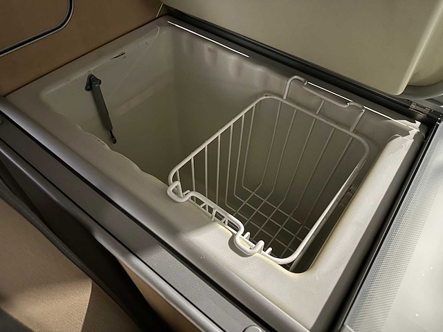 Orginele volkswagen transporter california 2.5 tdi camper 56-pg-fl - afbeelding 11 van  27