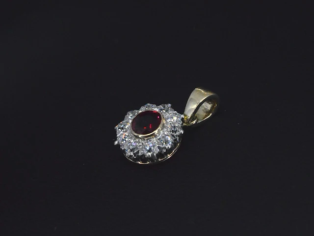Origineel vintage hanger met robijn en hoge kwaliteit oud geslepen diamanten, excl. ketting - afbeelding 3 van  6
