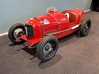 Originele elektrische mini auto "alfa romeo"