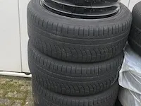 Originele set tesla model 3 velgen