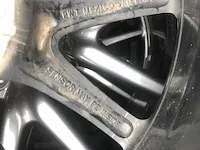 Originele set tesla model 3 velgen - afbeelding 7 van  8