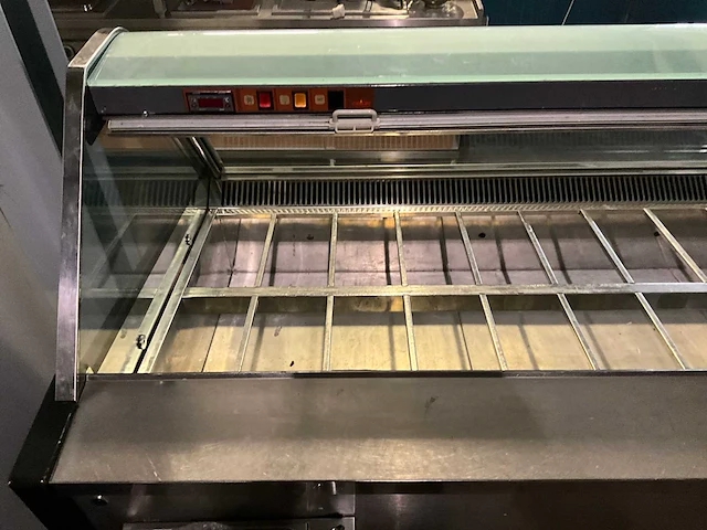 Orion ijsvitrine - afbeelding 14 van  14