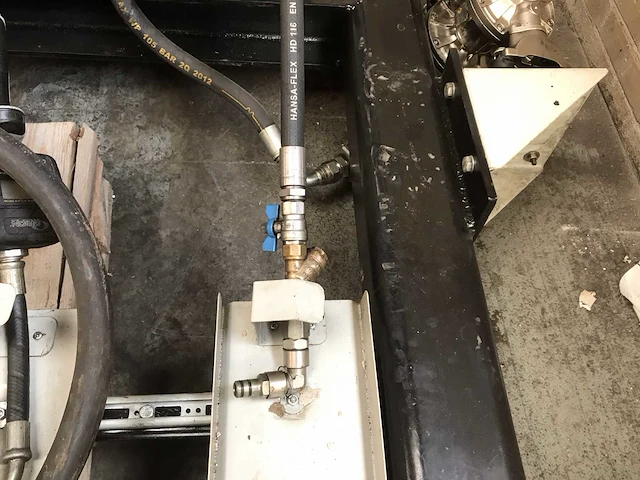 Orion tank installatie - afbeelding 9 van  9