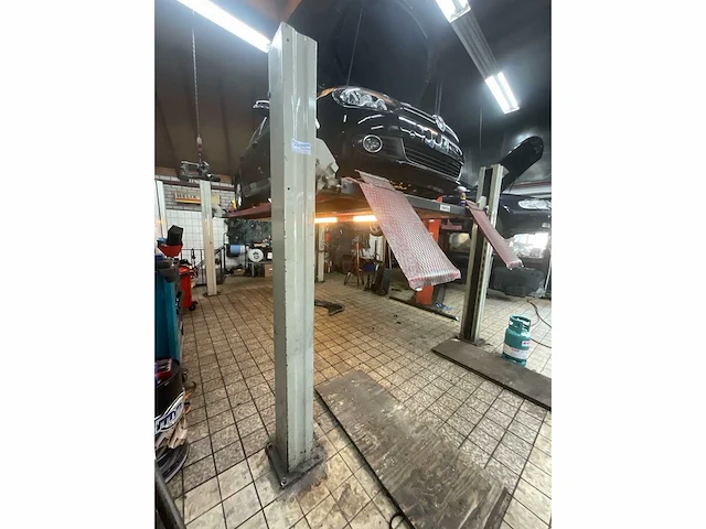 Orlandini hefbrug - 3500kg - 4 koloms - afbeelding 2 van  9