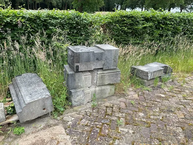 Ornamenten diverse bouwmaterialen - afbeelding 1 van  5