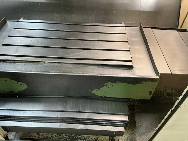 Osaka kiko pcv50 cnc freesmachine - afbeelding 3 van  33