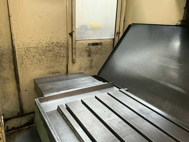 Osaka kiko pcv50 cnc freesmachine - afbeelding 5 van  33