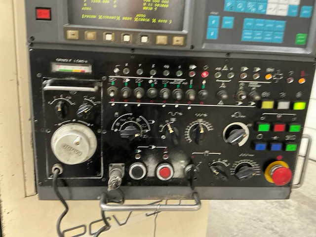 Osaka kiko pcv50 cnc freesmachine - afbeelding 14 van  33