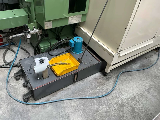 Osaka kiko pcv50 cnc freesmachine - afbeelding 19 van  33