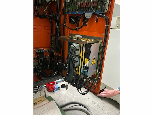 Osaka kiko pcv50 cnc freesmachine - afbeelding 25 van  33