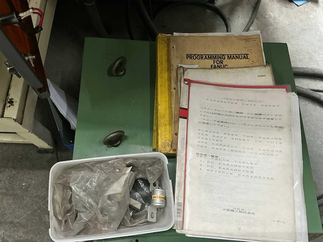 Osaka kiko pcv50 cnc freesmachine - afbeelding 27 van  33