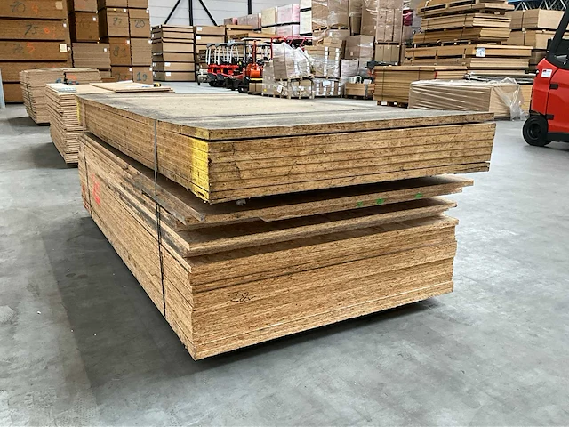 Osb 7x plaat 2740x1220xx30 mm en 22x plaat 2500x1300x24 mm (29x) - afbeelding 3 van  5