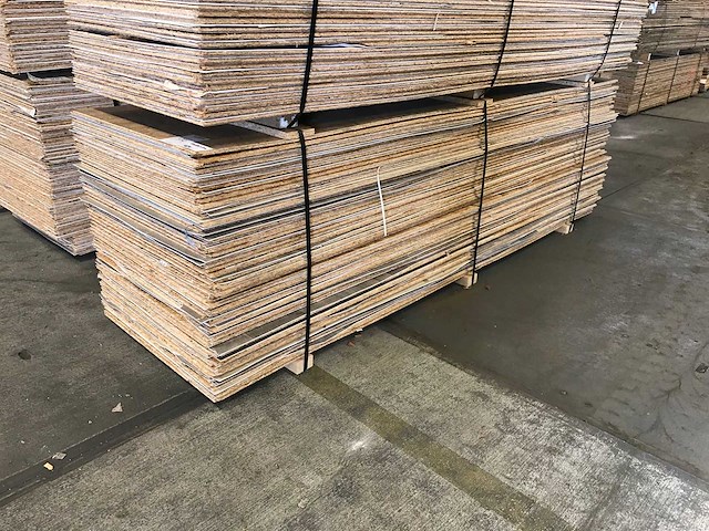 Osb met vinyl (48x) - afbeelding 1 van  2