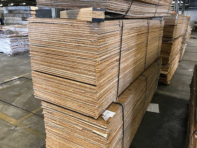 Osb met vinyl (48x) - afbeelding 1 van  2