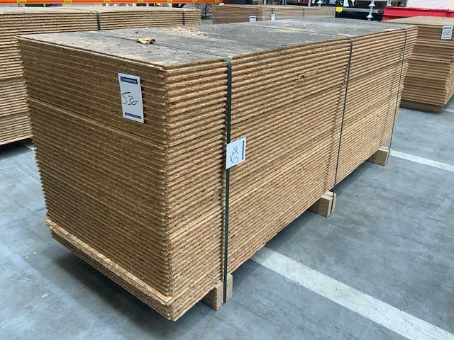 Osb plaat 2050x625x15mm (48x) - afbeelding 1 van  6
