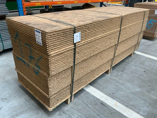 Osb plaat 2050x625x15mm (48x) - afbeelding 1 van  7