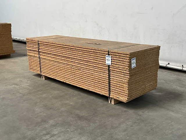 Osb plaat 2050x625x25 mm (22x) - afbeelding 1 van  5