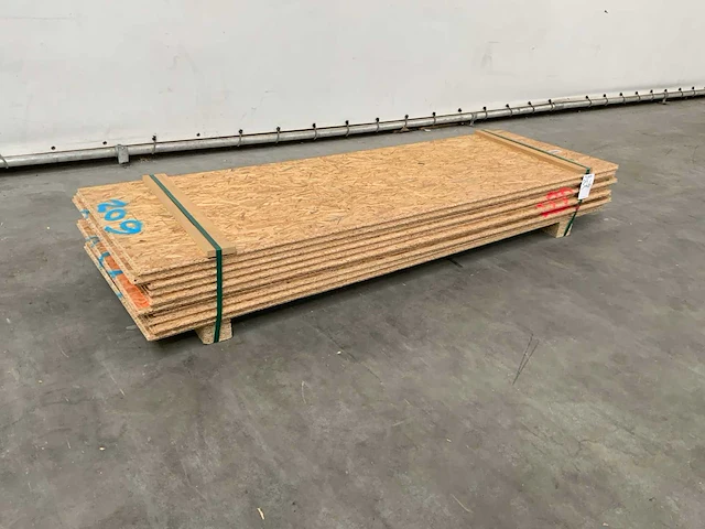 Osb plaat 2050x675x22mm tg4 (10x) - afbeelding 1 van  6