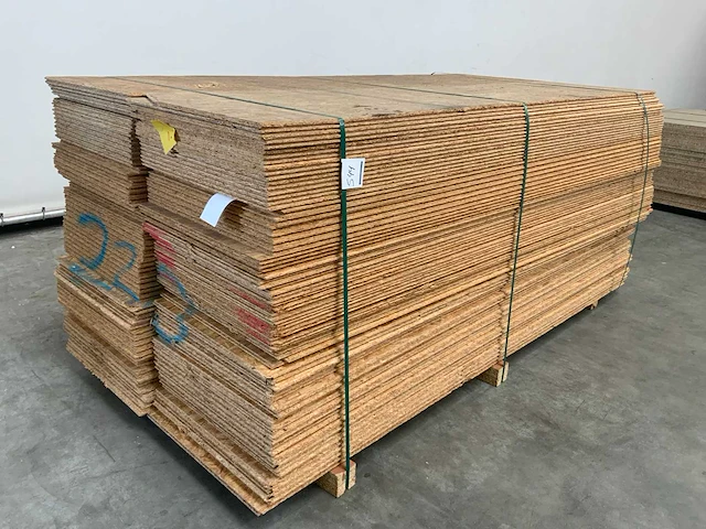 Osb plaat 2440x590xmix (130x) - afbeelding 1 van  7