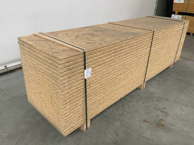 Osb plaat 2500x625x30mm tg4 (23x) - afbeelding 1 van  7