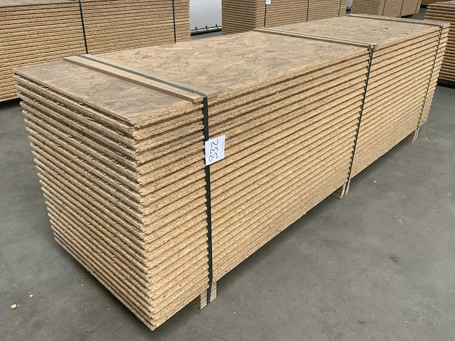 Osb plaat 2500x625x30mm tg4 (23x) - afbeelding 1 van  8