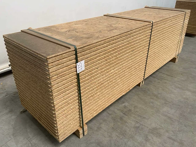 Osb plaat 2500x625x30mm tg4 (23x) - afbeelding 1 van  7