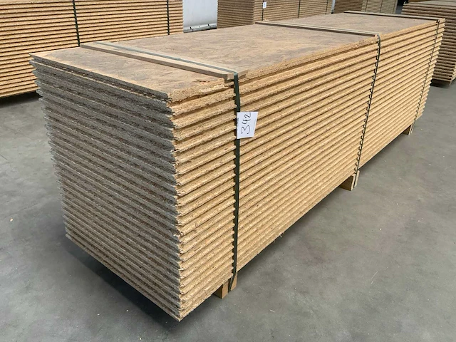 Osb plaat 2500x625x30mm tg4 (23x) - afbeelding 1 van  7