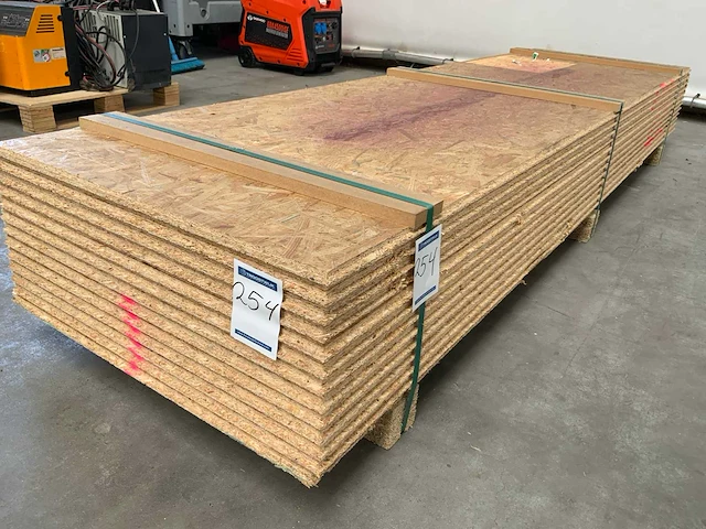 Osb plaat 2500x675x22mm (13x) - afbeelding 1 van  6