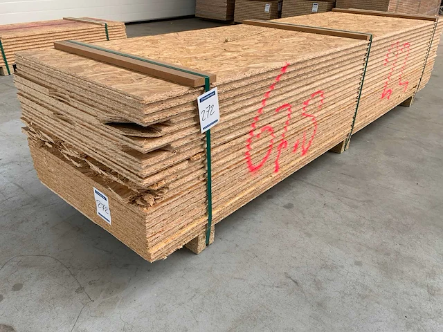 Osb plaat 2500x675x22mm tg4 (22x) - afbeelding 1 van  7