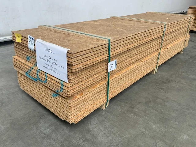 Osb plaat 2500x675x22mm tg4 (22x) - afbeelding 1 van  6