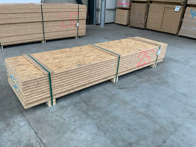 Osb plaat 2500x675x25mm tg4 (11x) - afbeelding 1 van  7