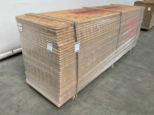 Osb plaat 2500x675x25mm tg4 (36x) - afbeelding 1 van  7