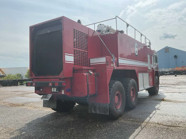 Oshkosh brandweerwagen - afbeelding 13 van  17