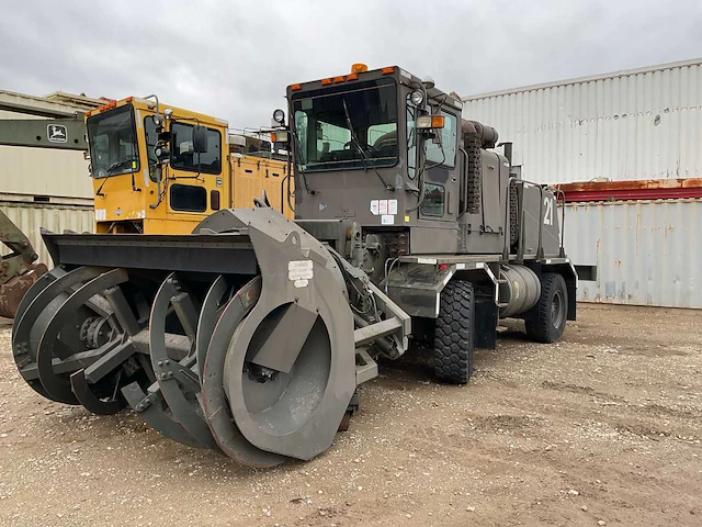 Oshkosh hb2518mp3 legervoertuig - afbeelding 1 van  13