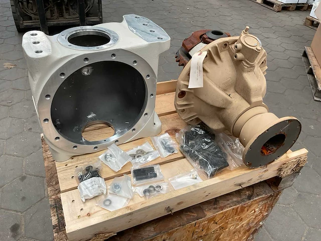 Oskosh gear kit box - afbeelding 1 van  7