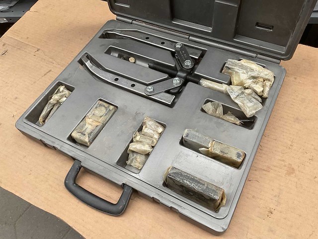 Otc 7057 universal joint service set - afbeelding 3 van  4