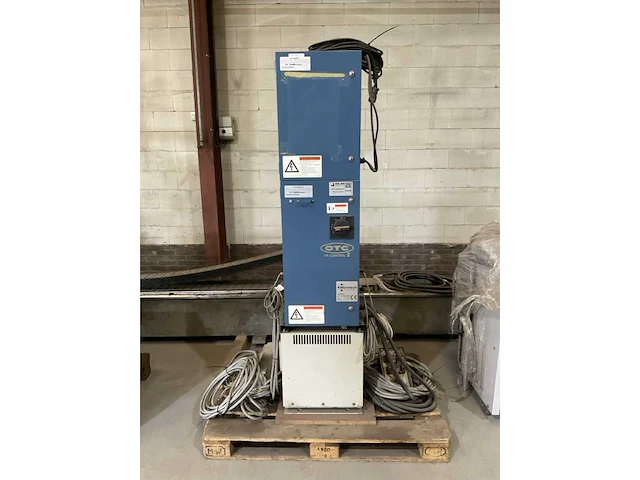 Otc irb-651 lasrobot met lasmanipulator - afbeelding 10 van  36