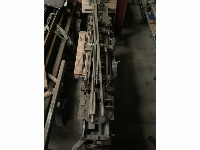 Otc irb-651 lasrobot met lasmanipulator - afbeelding 30 van  36