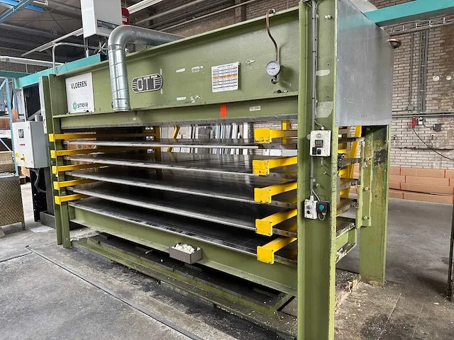 Ott / hansaflex - complete koelcel / vriescel panelen productielijn 2 - 2021 - afbeelding 19 van  24