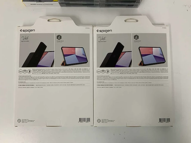 Otterbox iphone 6/6s hoesje, accezz iphone 13 pro hoesje & spigen vegan vaux ipad leather case (7x) - afbeelding 2 van  3