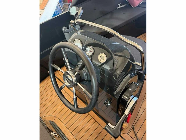 Oud huijzer 570 tender suzuki 60 pk 2017 + pegatrailer | 80-67-yv - afbeelding 6 van  20