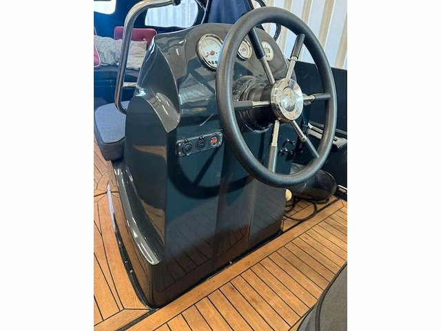 Oud huijzer 570 tender suzuki 60 pk 2017 + pegatrailer | 80-67-yv - afbeelding 8 van  20