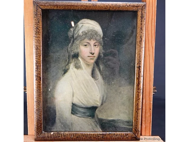 Oud portret in oude lijst - afbeelding 2 van  5