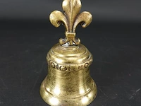 Oude bronzen tafelbel met fleur de lis als handvat - afbeelding 1 van  5